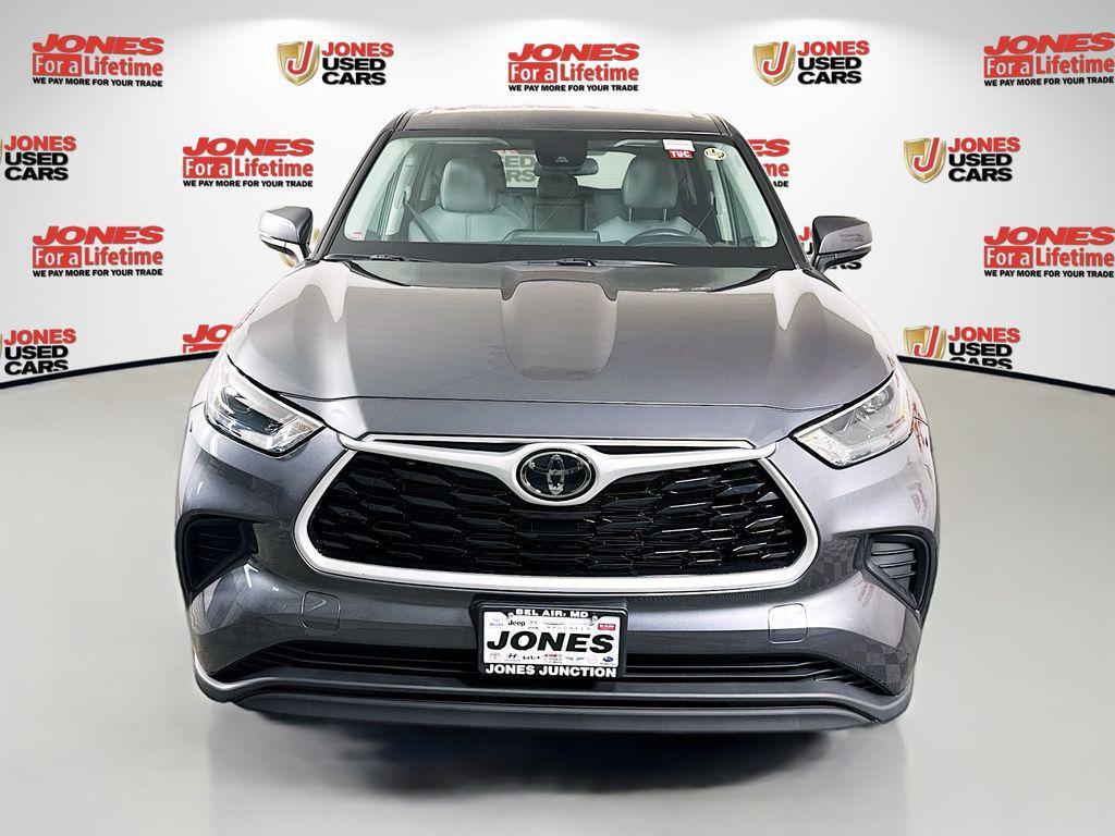 used 2022 Toyota Highlander car