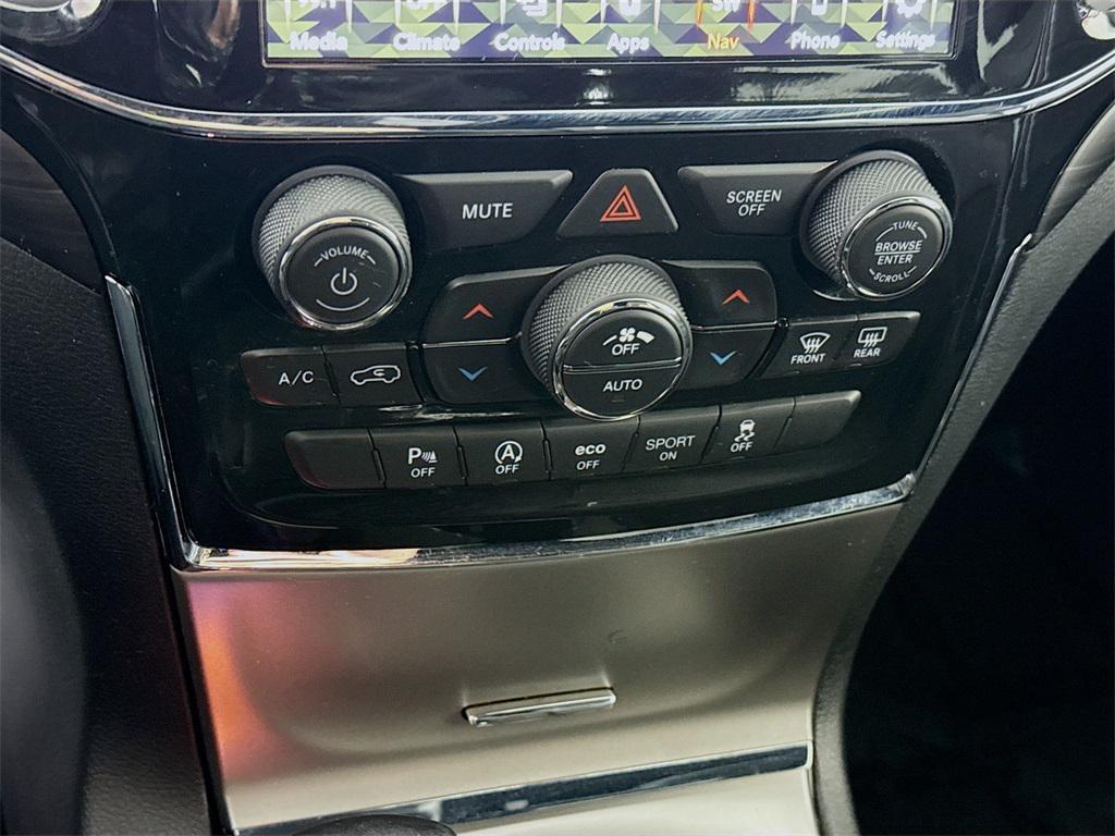 used 2022 Jeep Grand Cherokee car, priced at $27,996