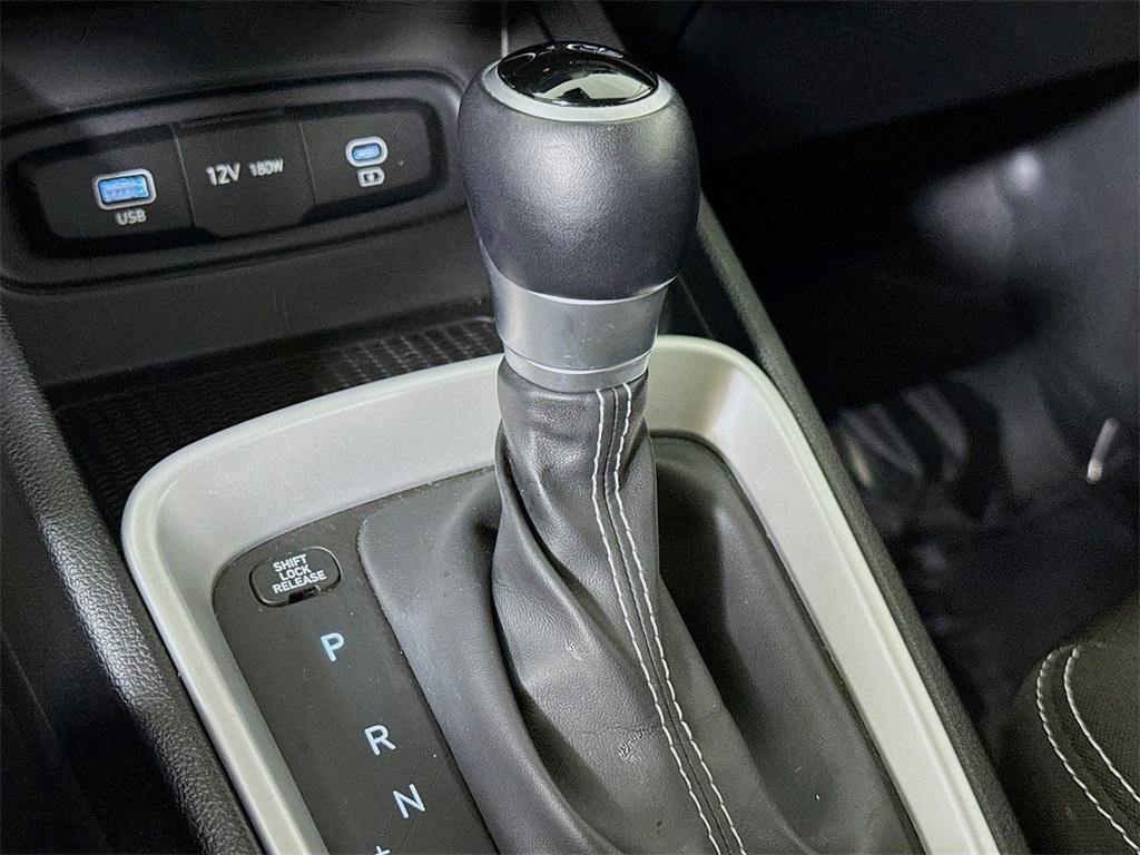 used 2025 Hyundai Venue car, priced at $19,995