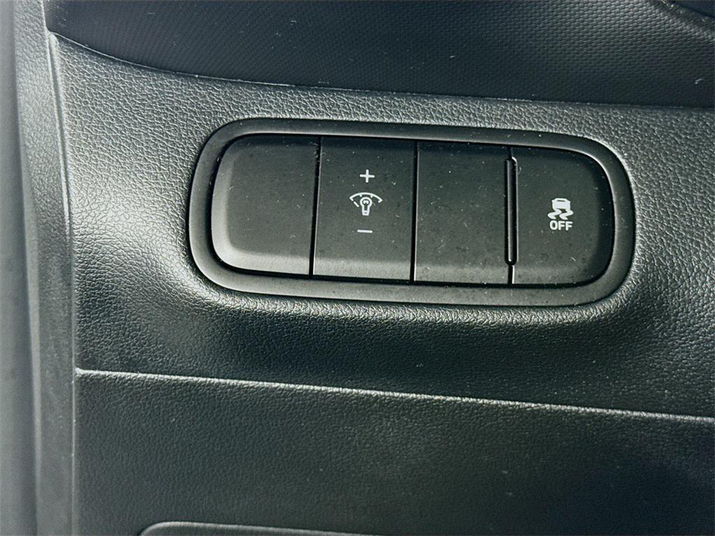 used 2025 Hyundai Venue car, priced at $19,995