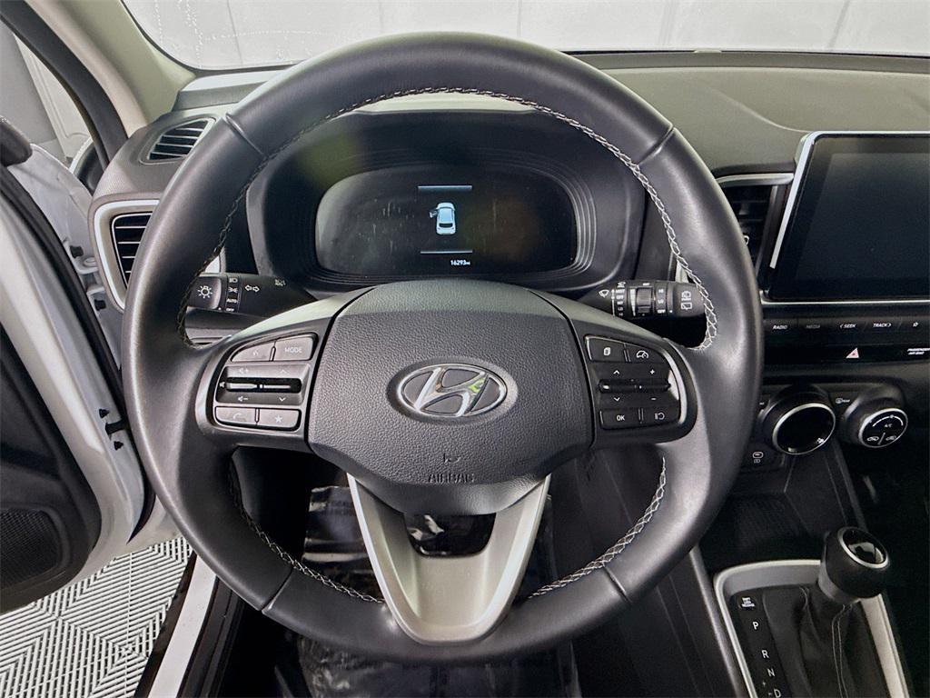 used 2025 Hyundai Venue car, priced at $19,995
