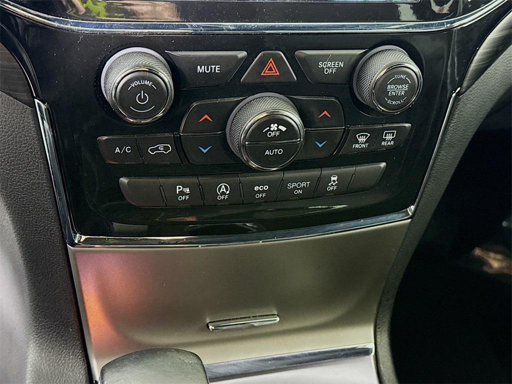 used 2022 Jeep Grand Cherokee car, priced at $23,995