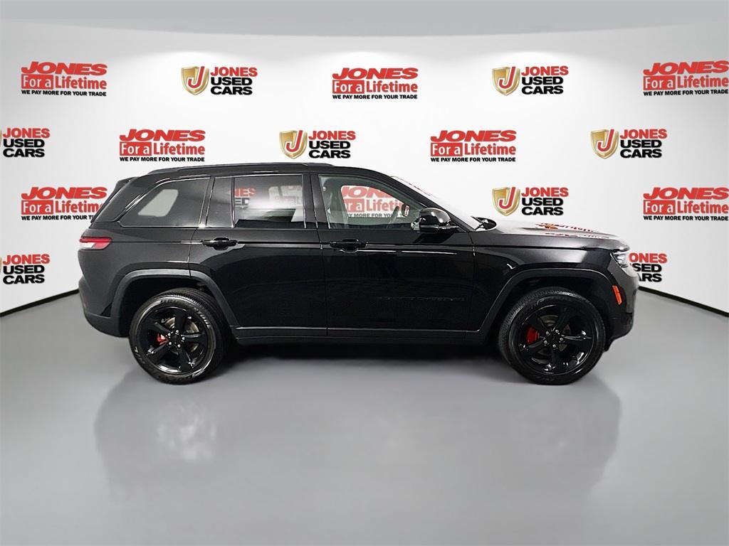 used 2023 Jeep Grand Cherokee car, priced at $32,997