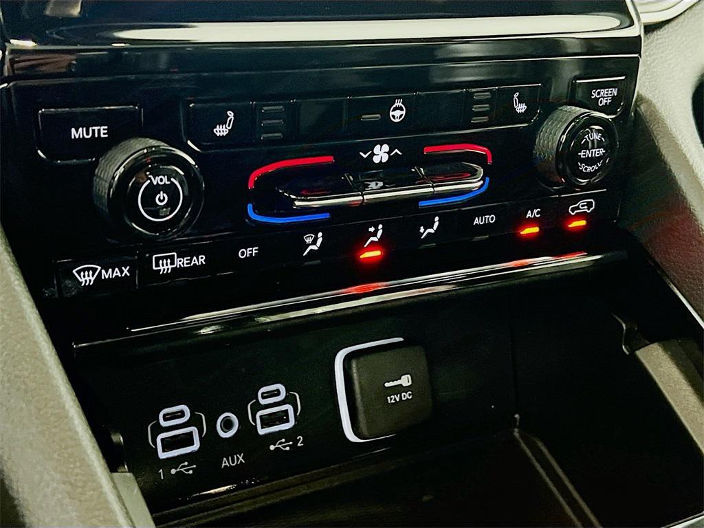 used 2023 Jeep Grand Cherokee car, priced at $32,997