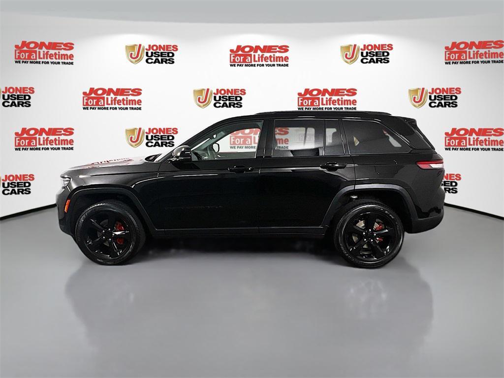 used 2023 Jeep Grand Cherokee car, priced at $32,997
