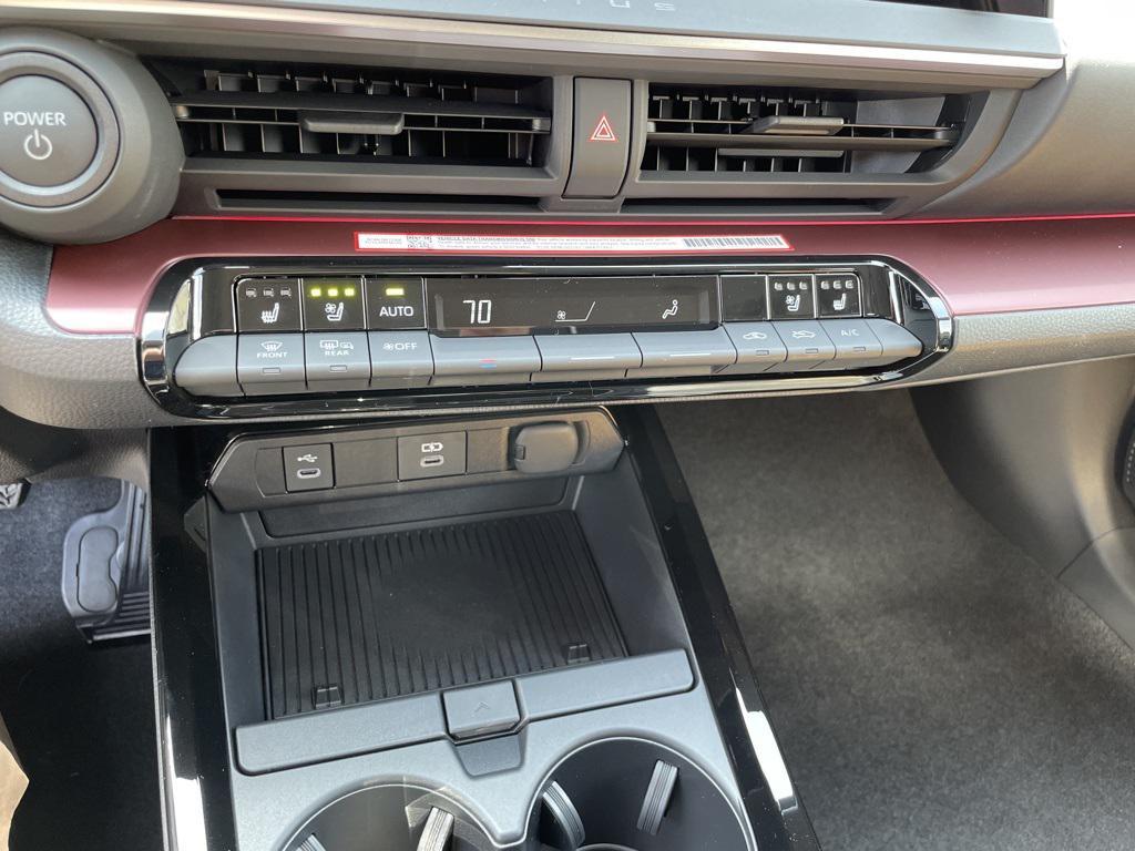 new 2025 Toyota Prius Plug-In Hybrid car, priced at $44,734