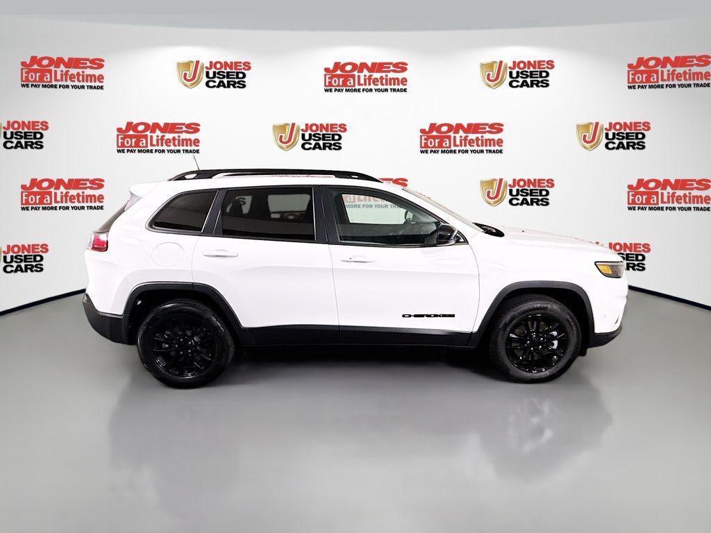 used 2023 Jeep Cherokee car