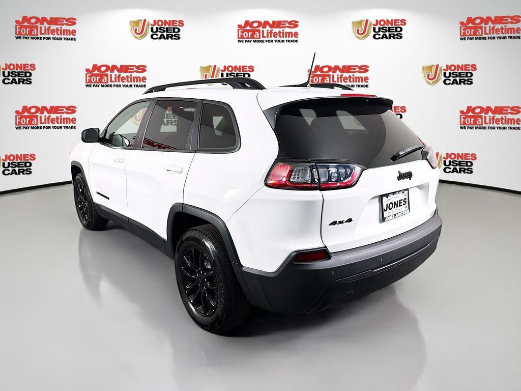used 2023 Jeep Cherokee car