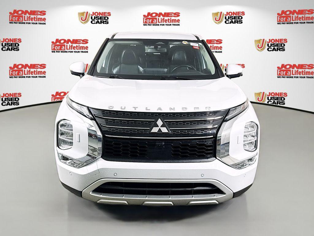 used 2024 Mitsubishi Outlander car