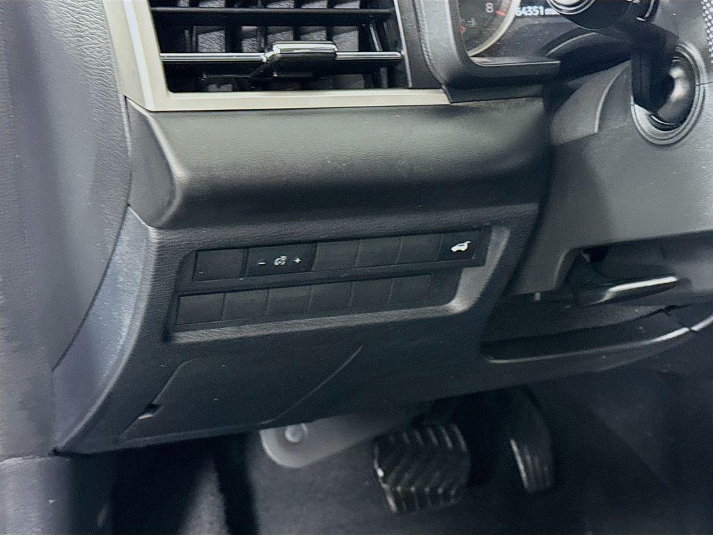 used 2024 Mitsubishi Outlander car