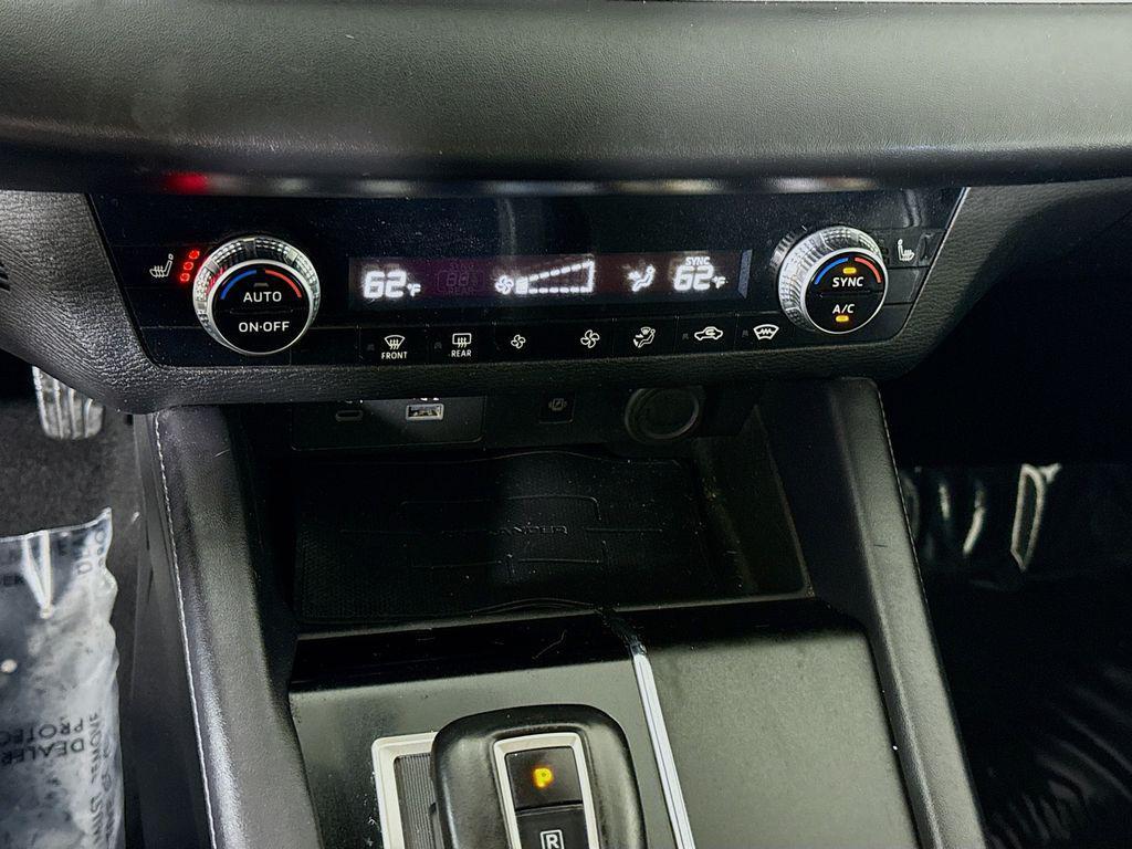 used 2024 Mitsubishi Outlander car