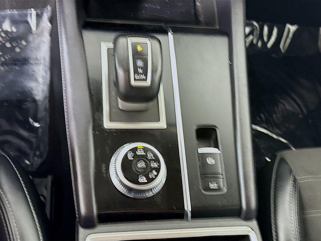 used 2024 Mitsubishi Outlander car