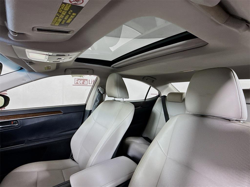 used 2016 Lexus ES 350 car, priced at $21,672