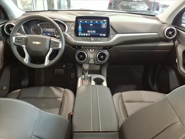 new 2025 Chevrolet Blazer car, priced at $39,040