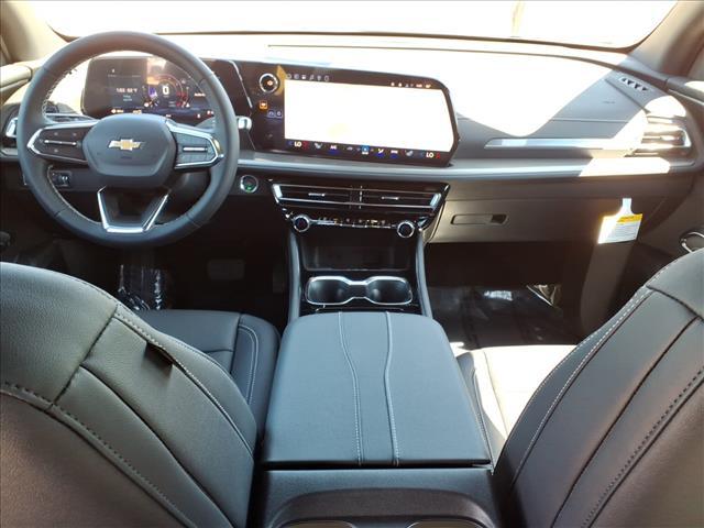 new 2026 Chevrolet Traverse car, priced at $47,020