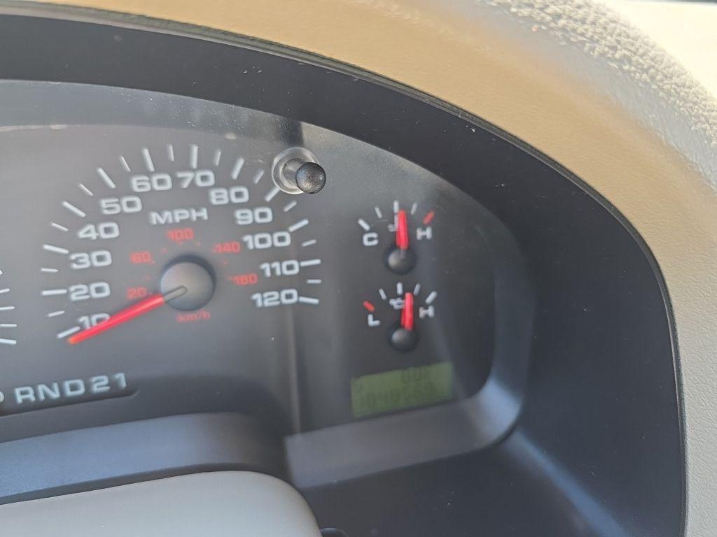 used 2004 Ford F-150 car