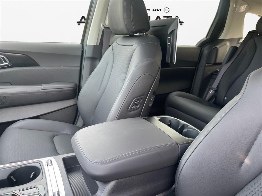new 2026 Kia Carnival car, priced at $55,815
