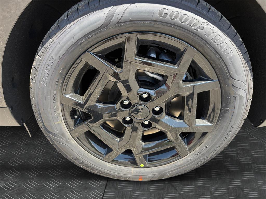 new 2026 Kia Carnival car, priced at $53,085