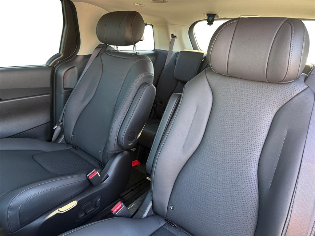 new 2026 Kia Carnival Hybrid car, priced at $58,645