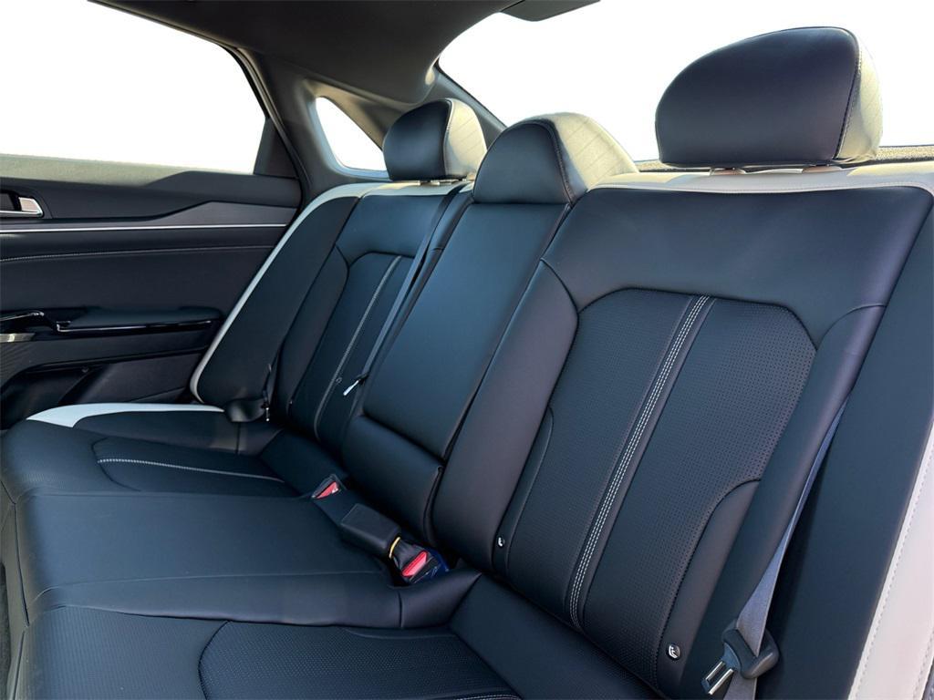 new 2026 Kia K5 car, priced at $34,080