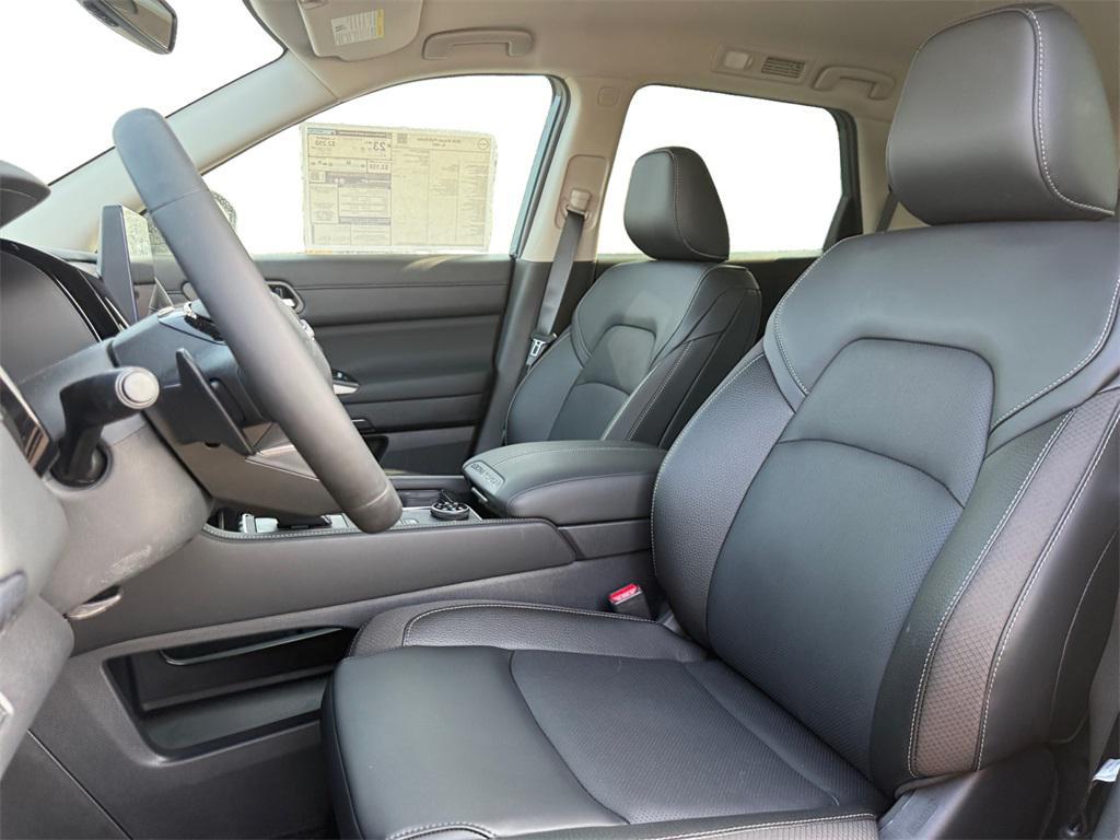 new 2026 Nissan Pathfinder car, priced at $45,560