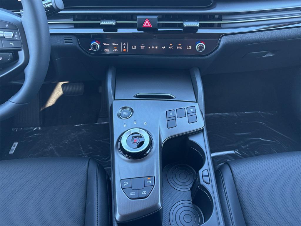 new 2026 Kia Sportage Hybrid car, priced at $37,010