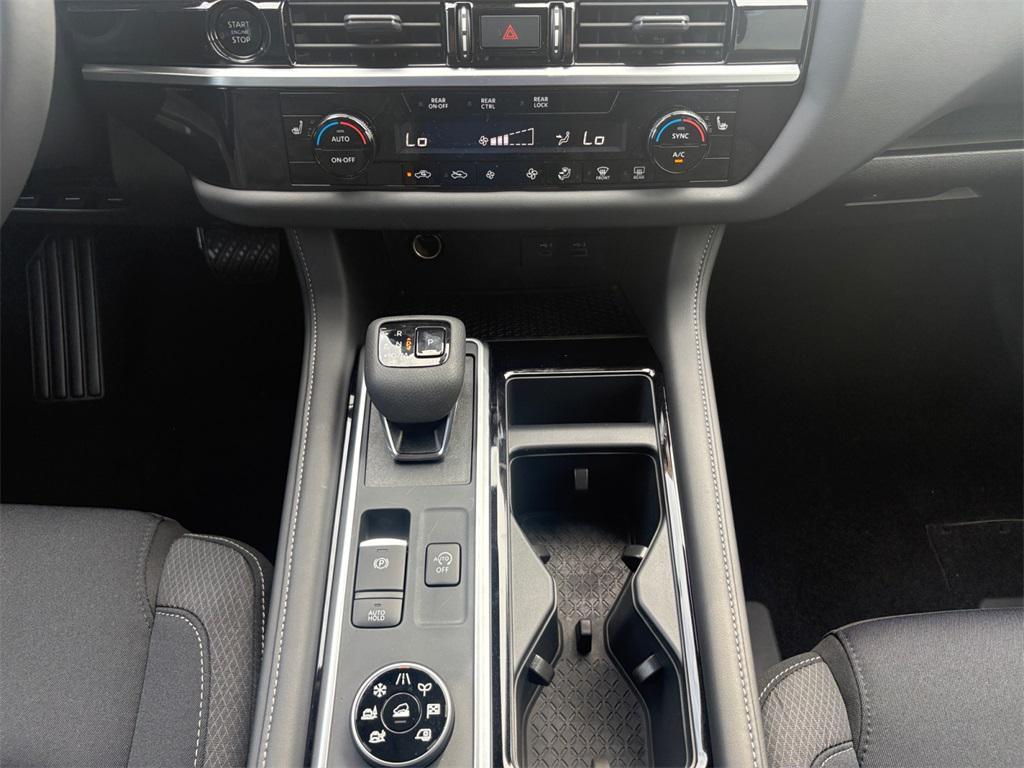 new 2025 Nissan Pathfinder car, priced at $37,255