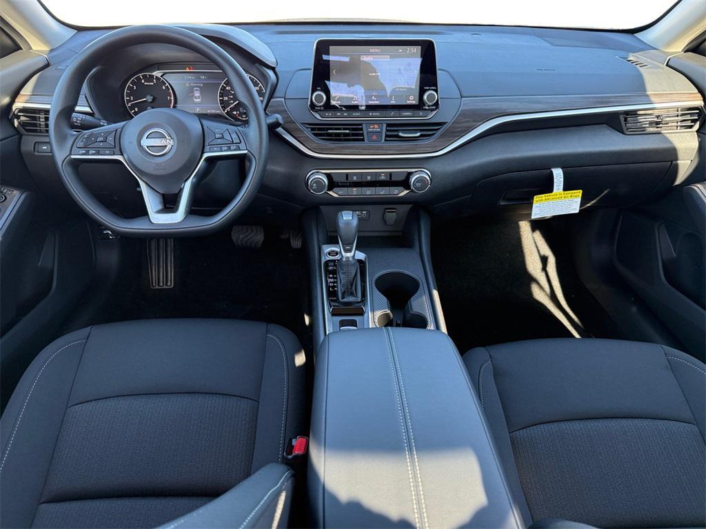 new 2025 Nissan Altima car, priced at $30,780