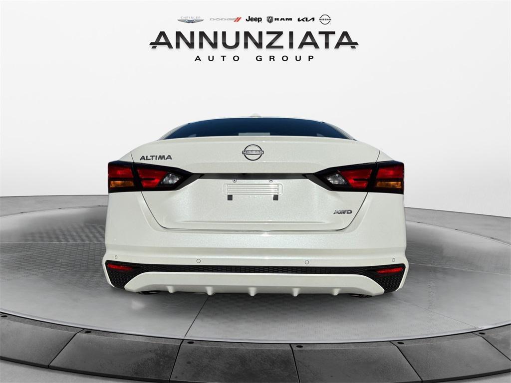 new 2025 Nissan Altima car, priced at $30,780