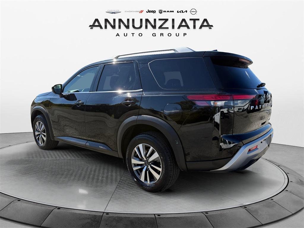 used 2025 Nissan Pathfinder car, priced at $35,999