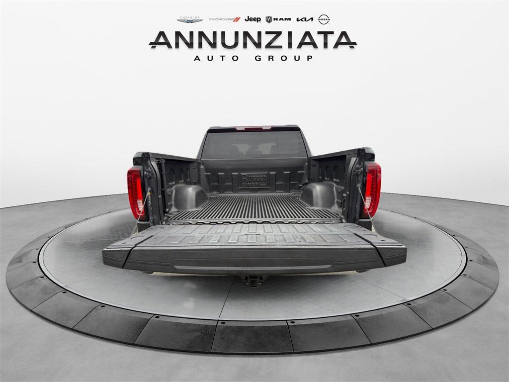 used 2024 GMC Sierra 1500 car, priced at $40,499