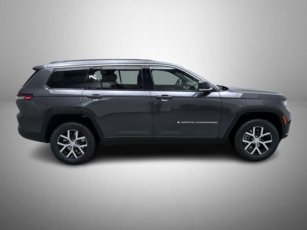 new 2025 Jeep Grand Cherokee L car, priced at $43,124