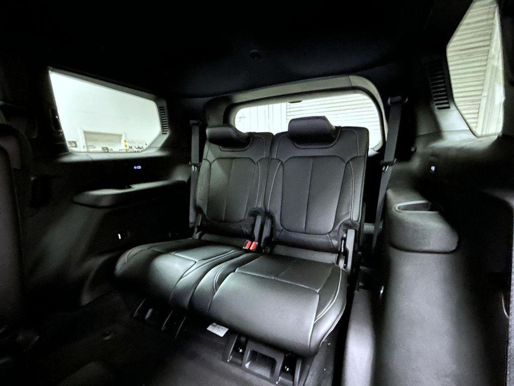 new 2025 Jeep Grand Cherokee L car, priced at $45,124