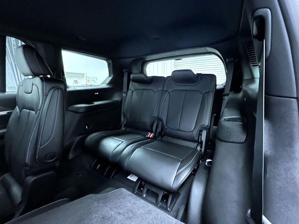 new 2025 Jeep Grand Cherokee L car, priced at $42,588