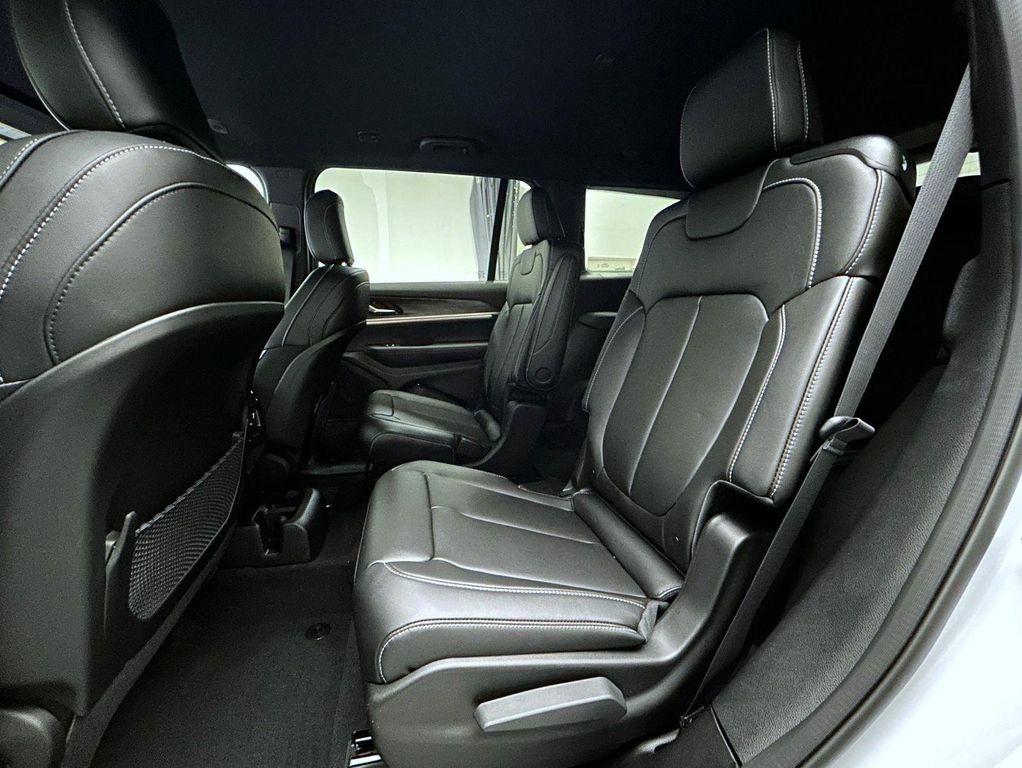 new 2025 Jeep Grand Cherokee L car, priced at $42,588