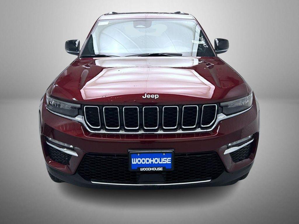 new 2025 Jeep Grand Cherokee car, priced at $43,414