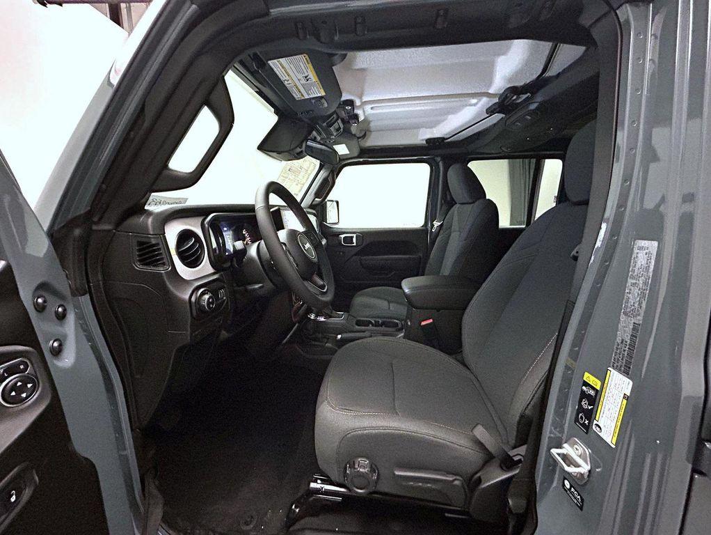 new 2026 Jeep Gladiator car, priced at $44,412