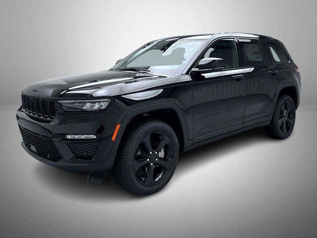new 2025 Jeep Grand Cherokee car, priced at $49,484