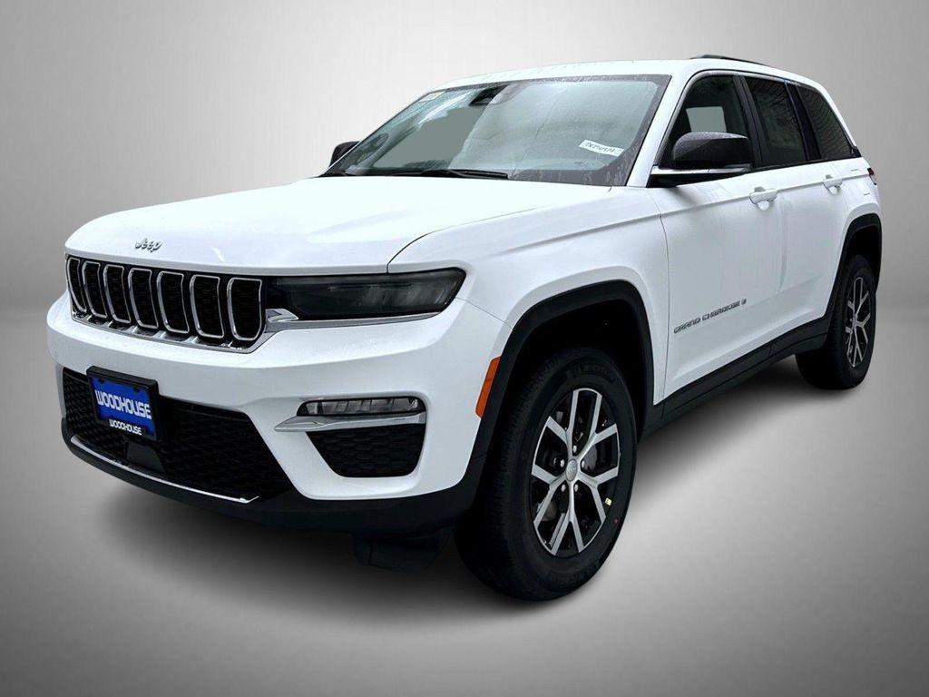 new 2025 Jeep Grand Cherokee car, priced at $40,878