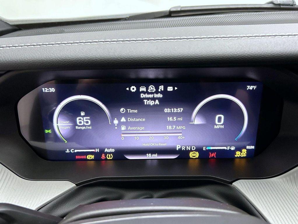 new 2026 Jeep Cherokee car, priced at $38,589