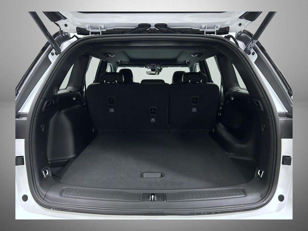 new 2025 Jeep Grand Cherokee car, priced at $48,983