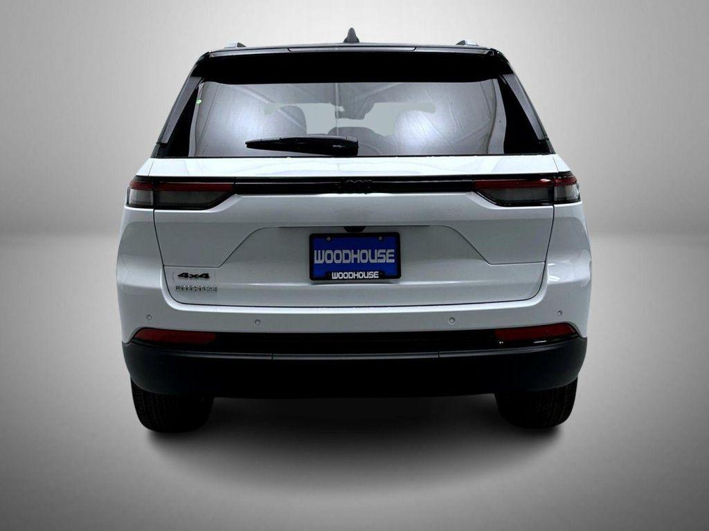 new 2025 Jeep Grand Cherokee car, priced at $48,983