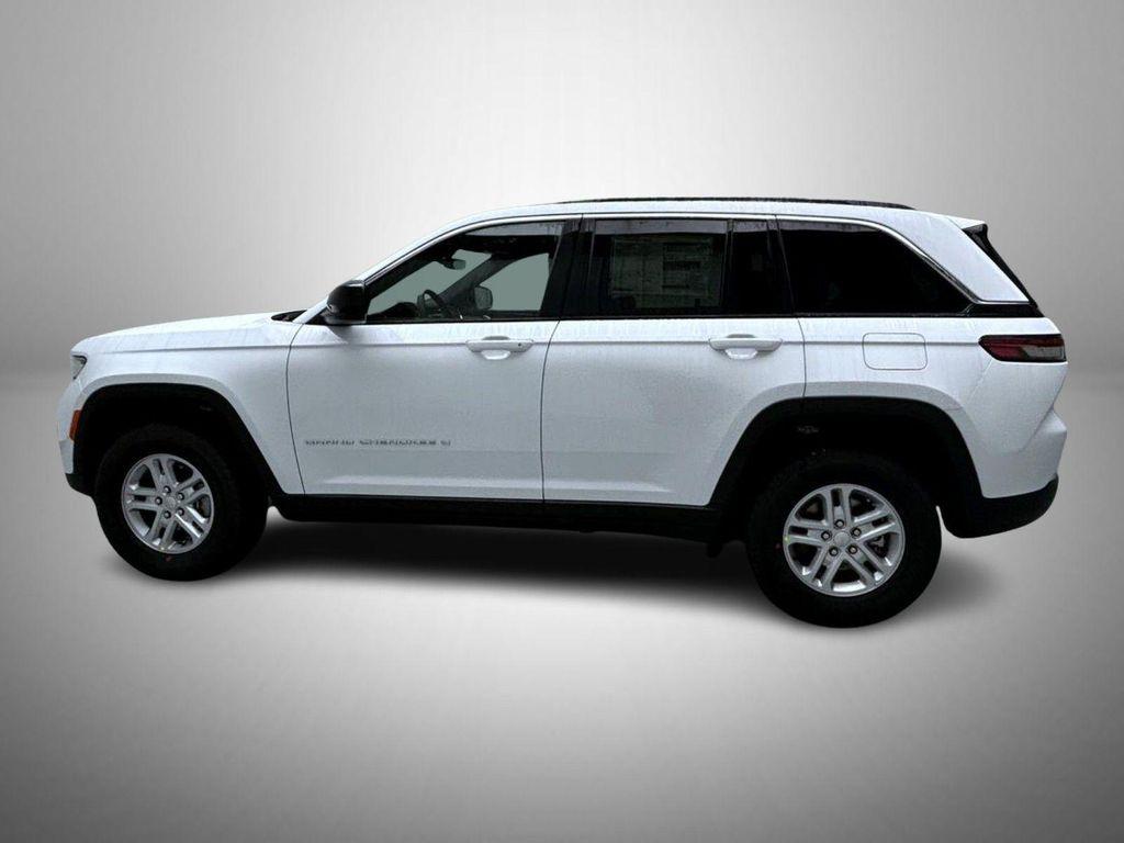 new 2025 Jeep Grand Cherokee car, priced at $36,586