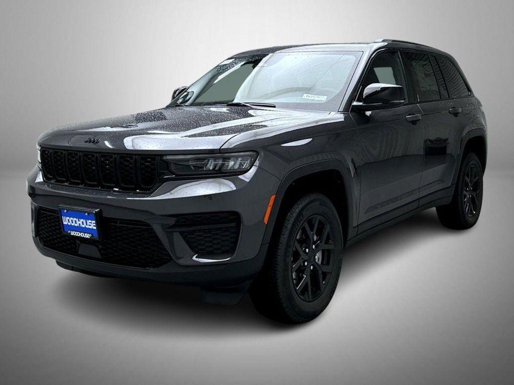 new 2025 Jeep Grand Cherokee car, priced at $36,913
