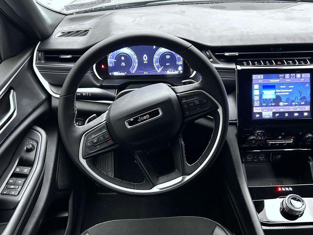 new 2025 Jeep Grand Cherokee car, priced at $36,913