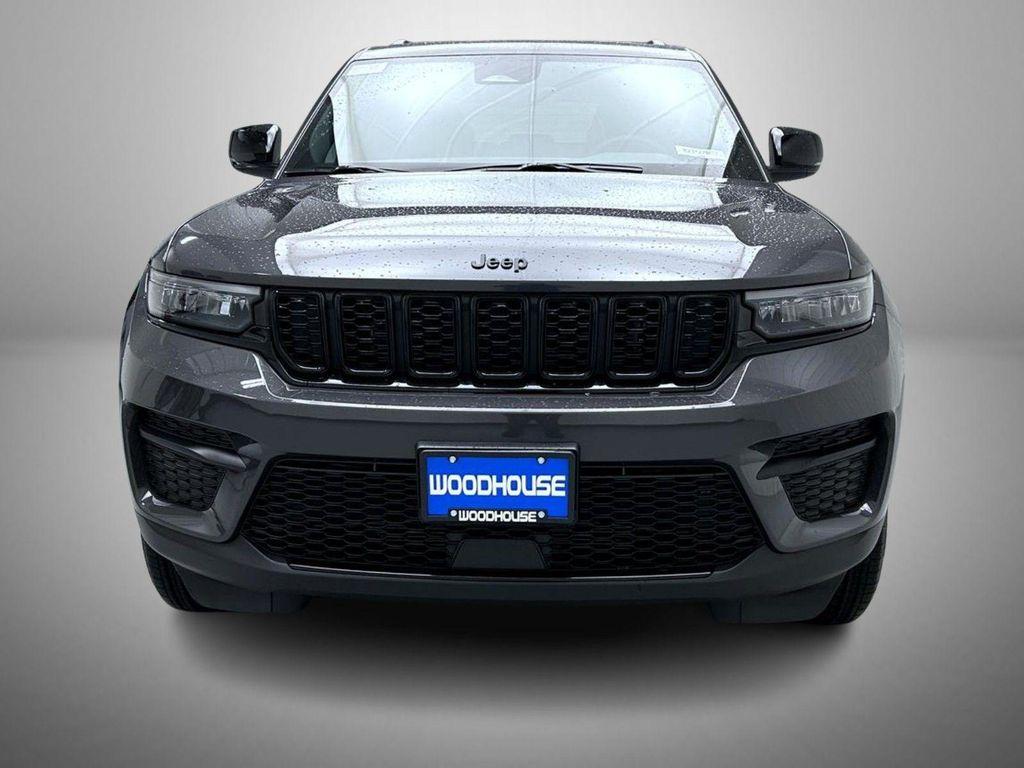 new 2025 Jeep Grand Cherokee car, priced at $36,913