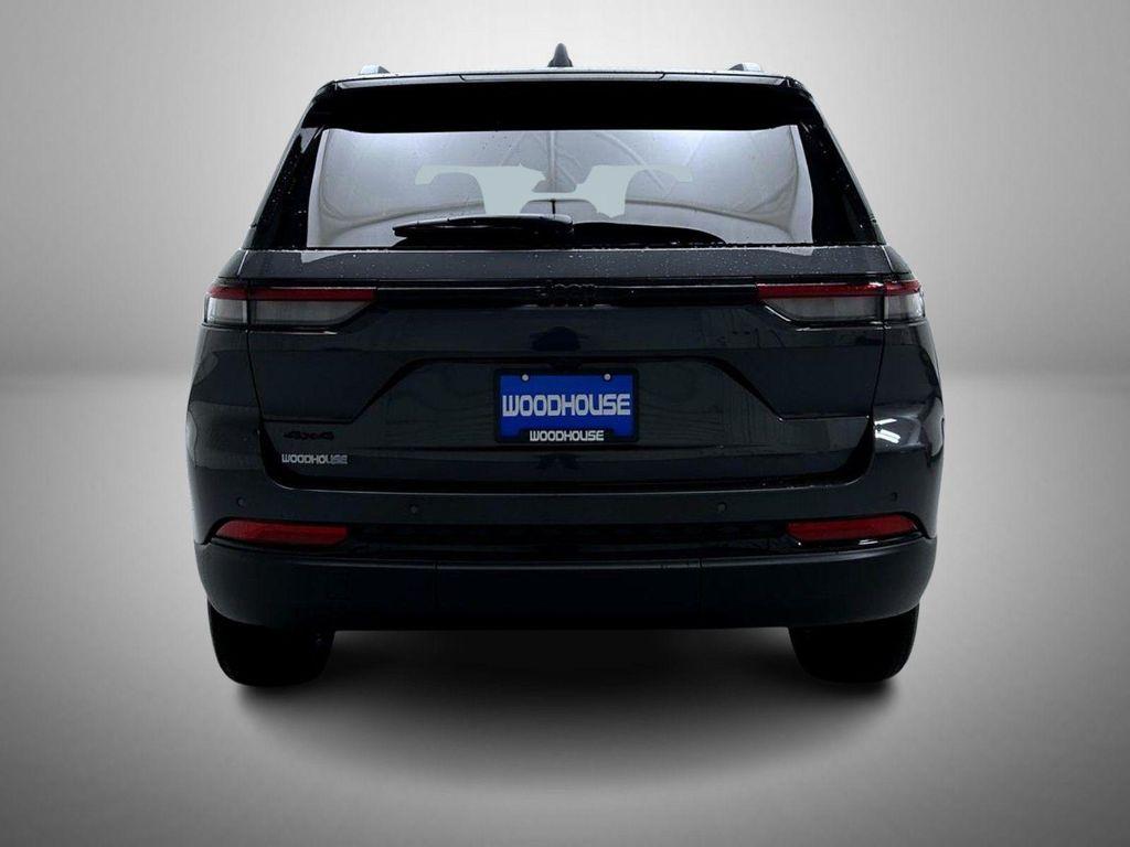 new 2025 Jeep Grand Cherokee car, priced at $36,913