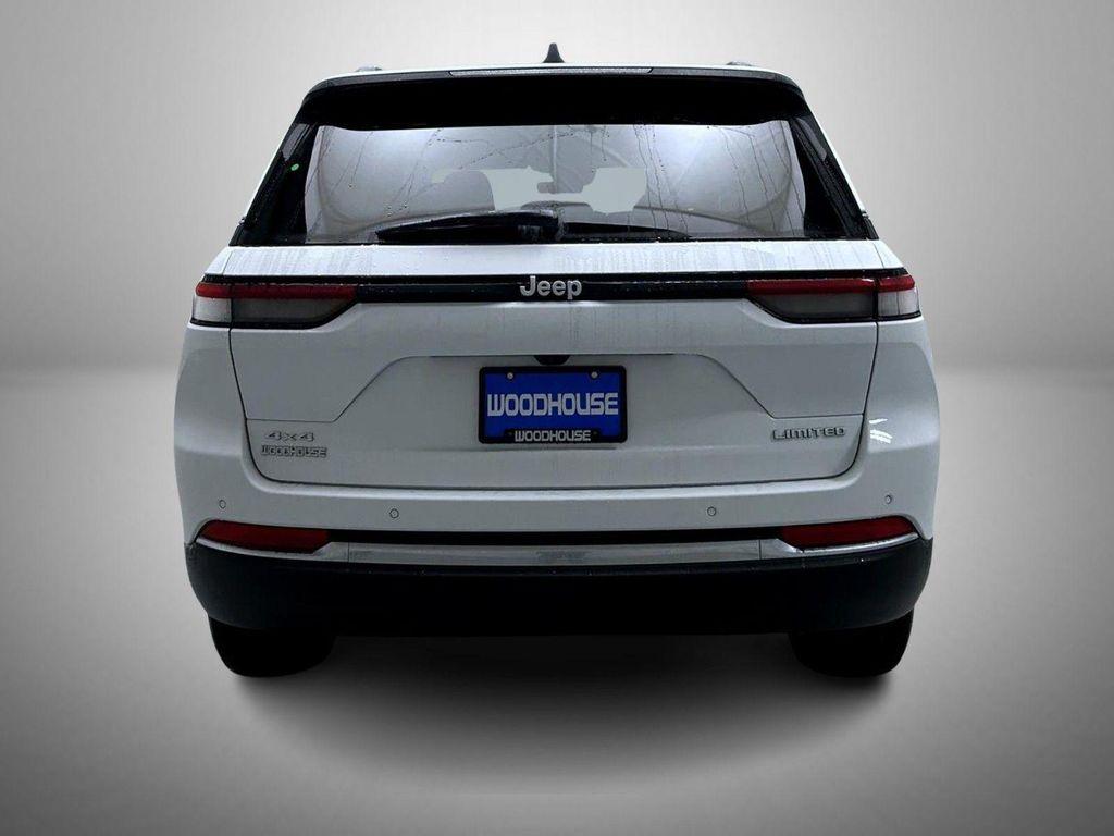 new 2025 Jeep Grand Cherokee car, priced at $42,878