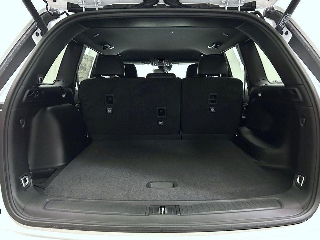 new 2025 Jeep Grand Cherokee car, priced at $42,878