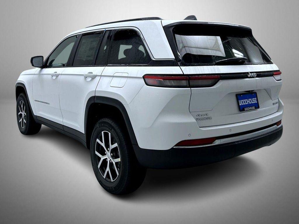 new 2025 Jeep Grand Cherokee car, priced at $42,878